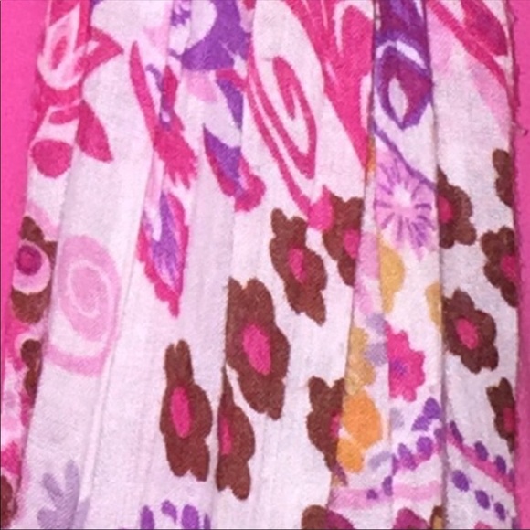 Paisley Lightweight Scarf - Picture 4 of 4